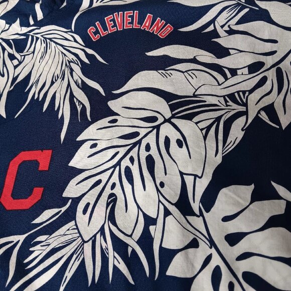 Aloha Reyn Spooner Cleveland Indians Guardians Shirt XXL Floral Tropical MLB - Picture 10 of 10